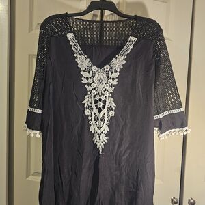 Black Crochet Detail Tunic with White Lace 2XL